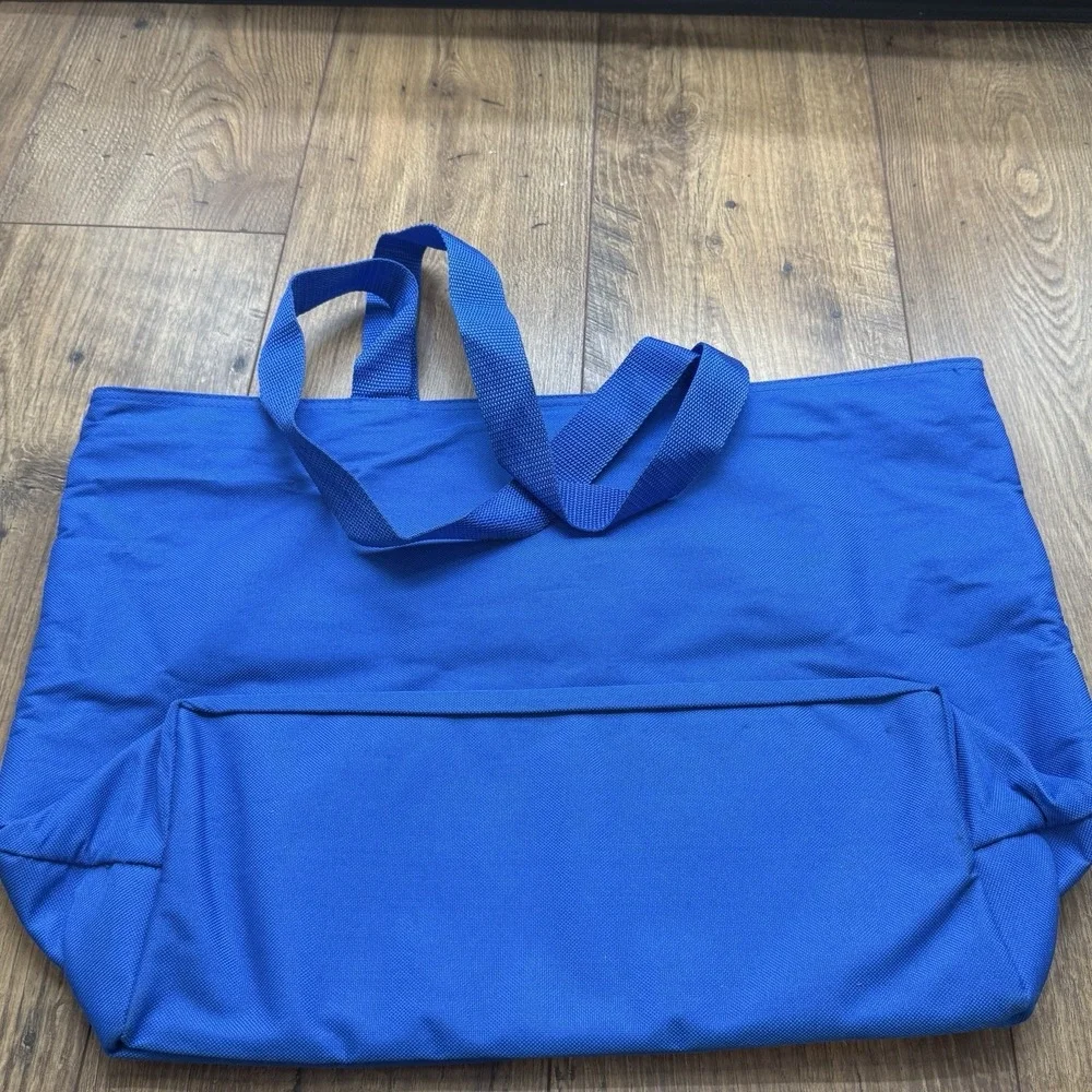 Disney World Vtg Blue Embroidered Character Nylon Zip Up Tote Mickey Pooh Goofy